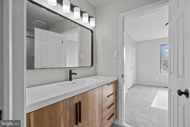 562 ATWOOD CT, Newtown, PA 18940