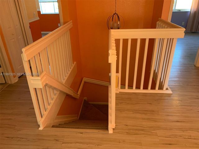 194 Maple Ter, Davie, FL 33325