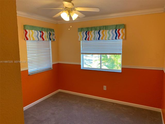 194 Maple Ter, Davie, FL 33325