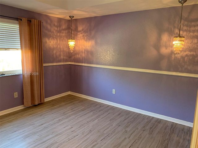 194 Maple Ter, Davie, FL 33325