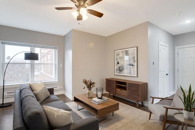 8022 S Ellis Avenue 1B, Chicago, IL 60619