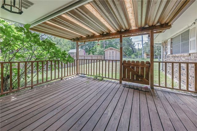 3716 Tanglewood Drive, Bryan, TX 77802