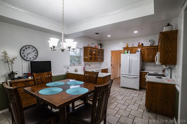 25296 S Valley Drive, Claremore, OK 74019