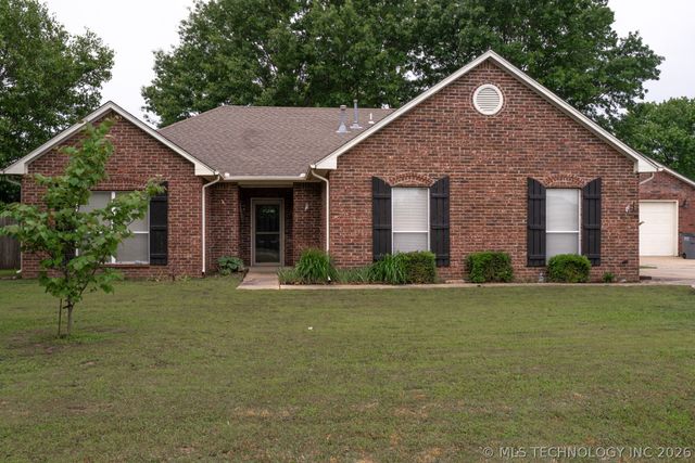 25296 S Valley Drive, Claremore, OK 74019