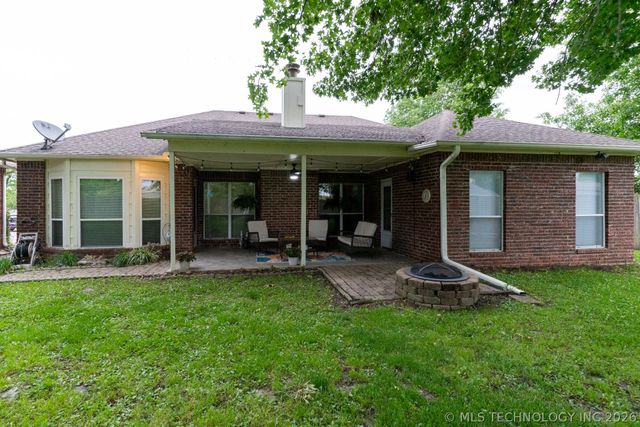 25296 S Valley Drive, Claremore, OK 74019