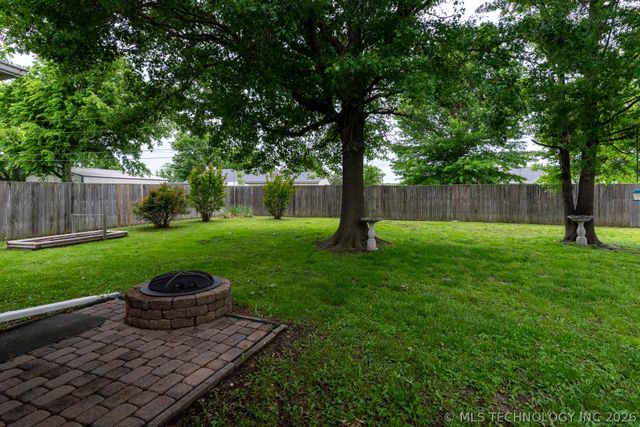 25296 S Valley Drive, Claremore, OK 74019