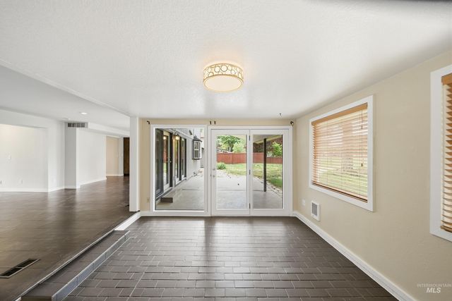 723 N Spyglass Way, Eagle, ID 83616