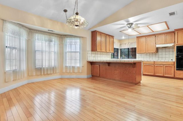 401 N Lower Sacramento Rd, Lodi, CA 95242