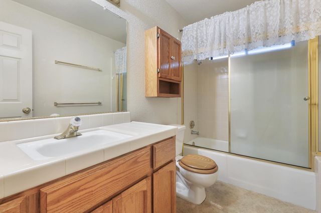 401 N Lower Sacramento Rd, Lodi, CA 95242