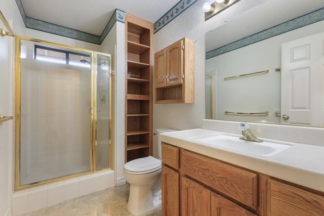 401 N Lower Sacramento Rd, Lodi, CA 95242