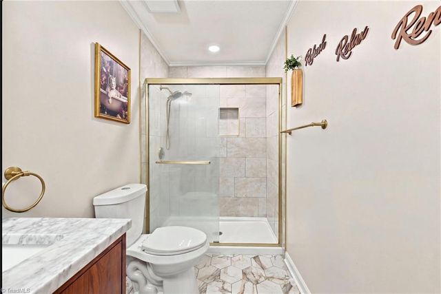 436 Peace Haven Road, Winston-salem, NC 27103