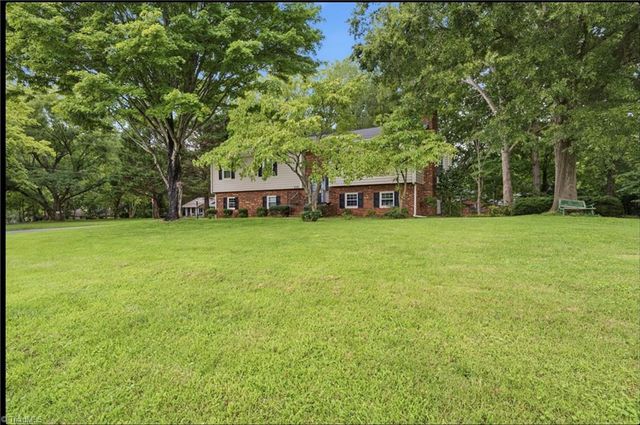 436 Peace Haven Road, Winston-salem, NC 27103