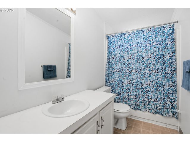 1949 Se PALMQUIST Rd 32, Gresham, OR 97080