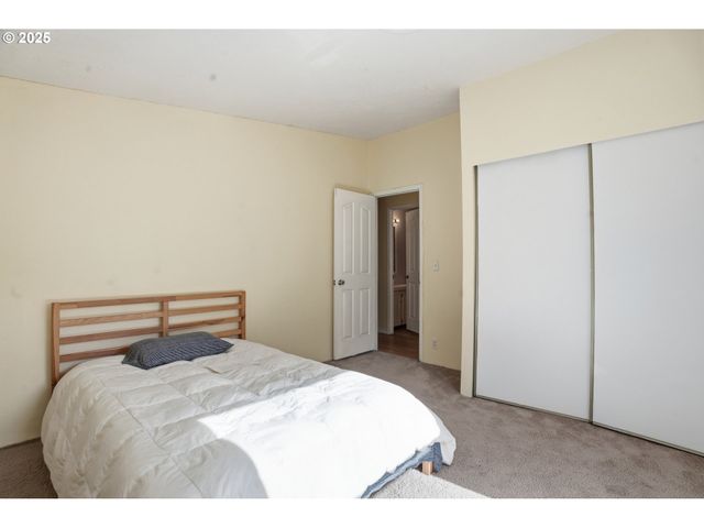 1949 Se PALMQUIST Rd 32, Gresham, OR 97080