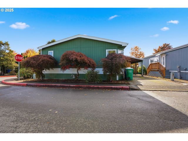 1949 Se PALMQUIST Rd 32, Gresham, OR 97080