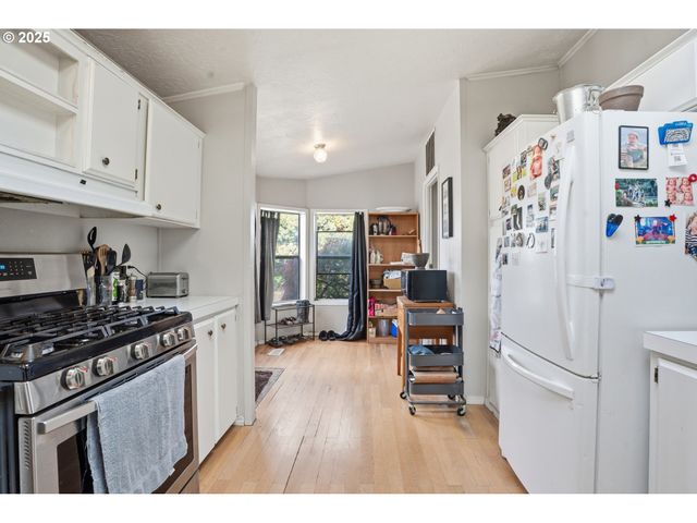 1949 Se PALMQUIST Rd 32, Gresham, OR 97080