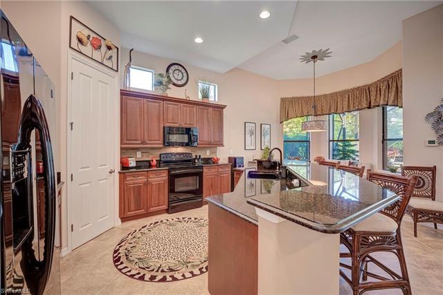 8601 Mercado CT, Fort Myers, FL 33912