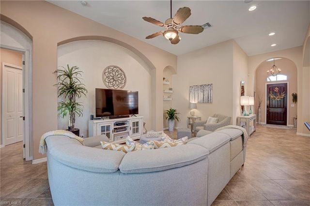 8601 Mercado CT, Fort Myers, FL 33912