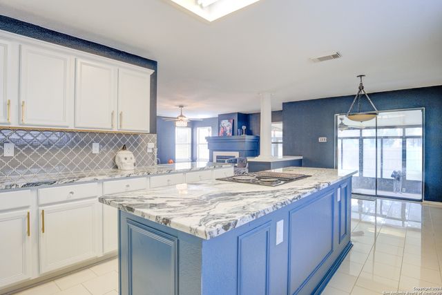 2806 Redriver, San Antonio, TX 78259