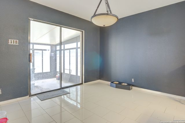 2806 Redriver, San Antonio, TX 78259