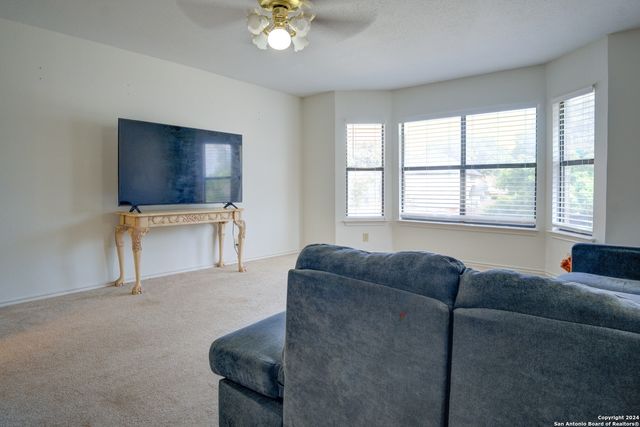 2806 Redriver, San Antonio, TX 78259