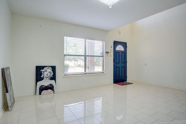2806 Redriver, San Antonio, TX 78259
