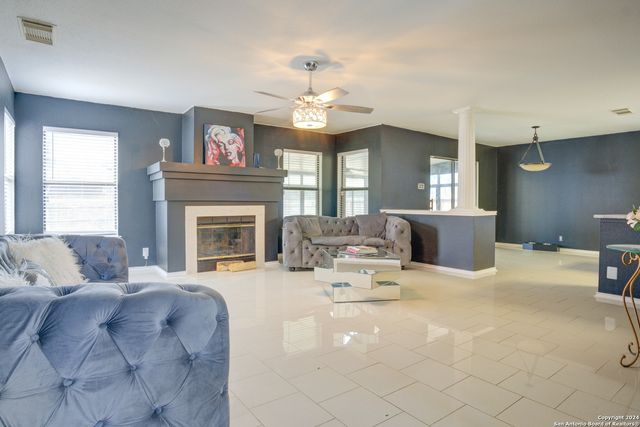 2806 Redriver, San Antonio, TX 78259