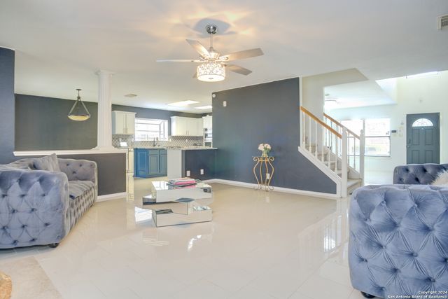 2806 Redriver, San Antonio, TX 78259