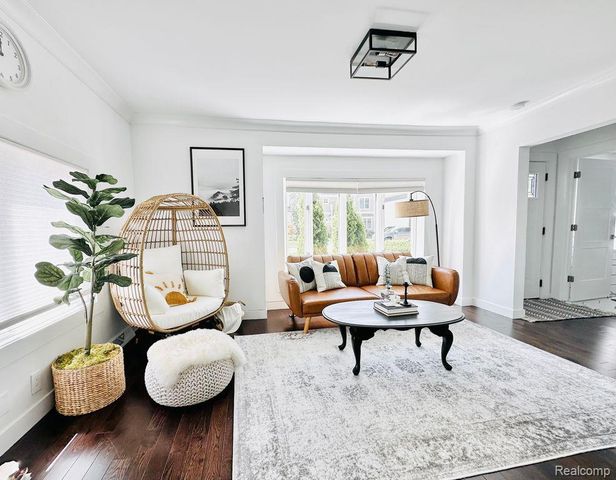 16244 Kirkshire Avenue, Beverly Hills, MI 48025