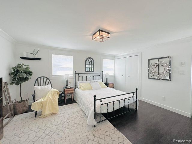 16244 Kirkshire Avenue, Beverly Hills, MI 48025