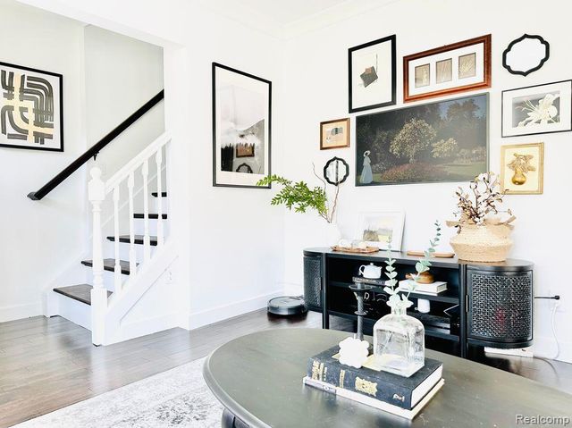 16244 Kirkshire Avenue, Beverly Hills, MI 48025