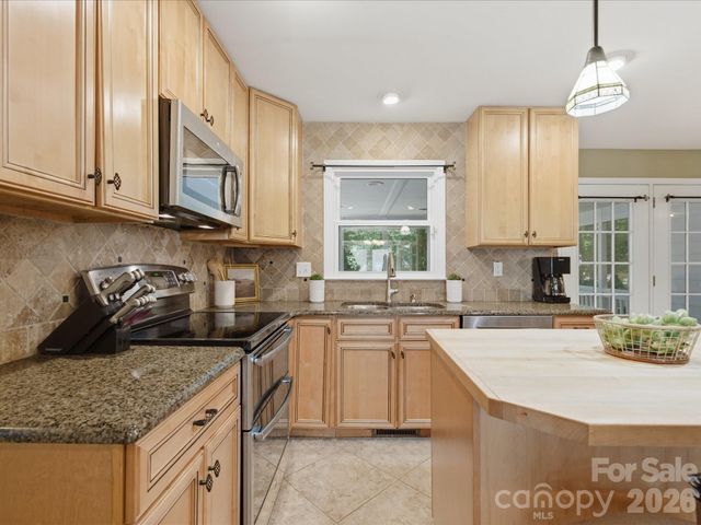 1938 Candlewick Drive, Fort Mill, SC 29715
