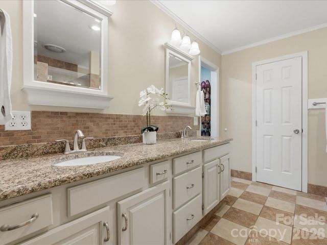 1938 Candlewick Drive, Fort Mill, SC 29715