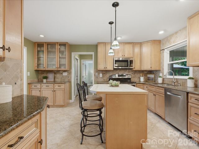 1938 Candlewick Drive, Fort Mill, SC 29715