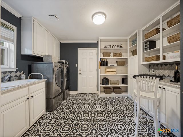 1933 Squire Circle, New Braunfels, TX 78130