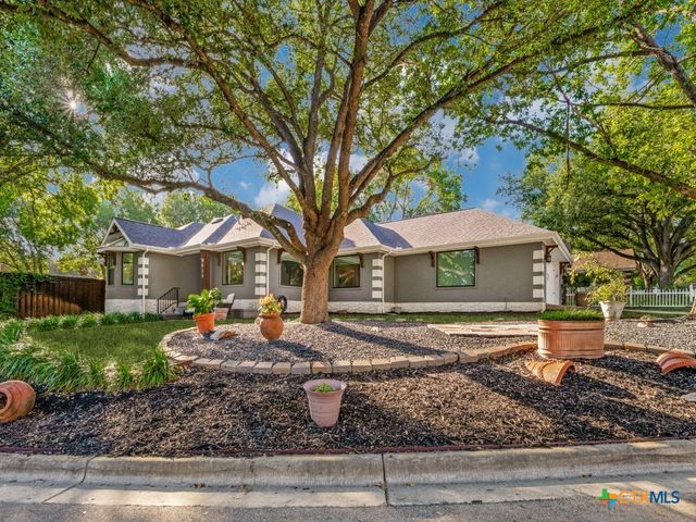 1933 Squire Circle, New Braunfels, TX 78130