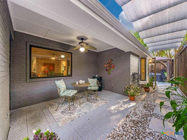 1933 Squire Circle, New Braunfels, TX 78130