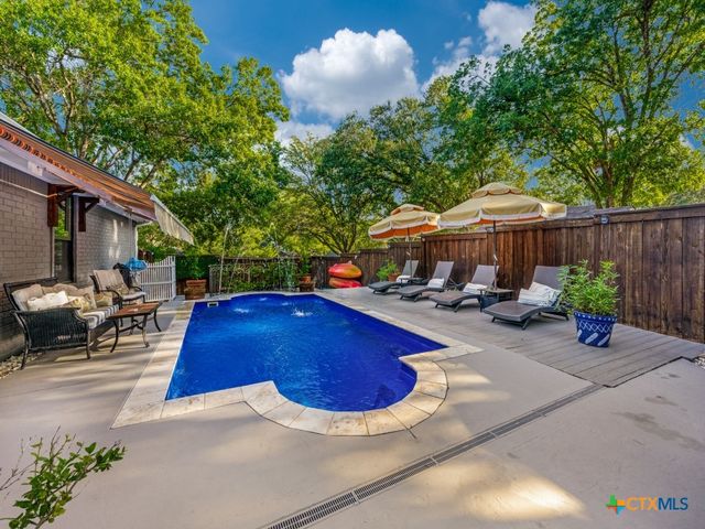 1933 Squire Circle, New Braunfels, TX 78130