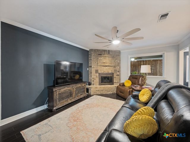 1933 Squire Circle, New Braunfels, TX 78130