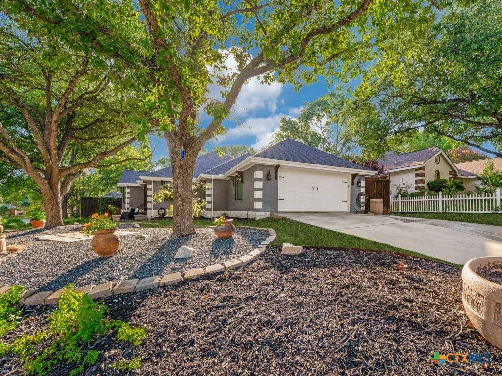 1933 Squire Circle, New Braunfels, TX 78130