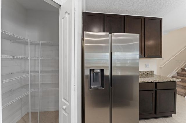 4331 WAYNE ROAD, Fruitland Park, FL 34731