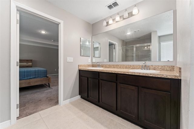 4331 WAYNE ROAD, Fruitland Park, FL 34731