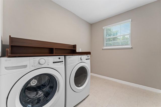 4331 WAYNE ROAD, Fruitland Park, FL 34731
