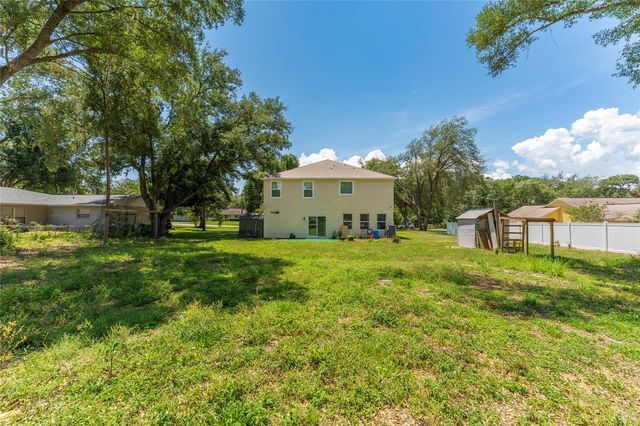 4331 WAYNE ROAD, Fruitland Park, FL 34731