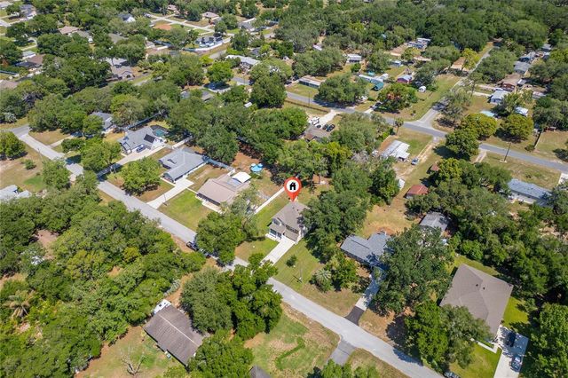 4331 WAYNE ROAD, Fruitland Park, FL 34731