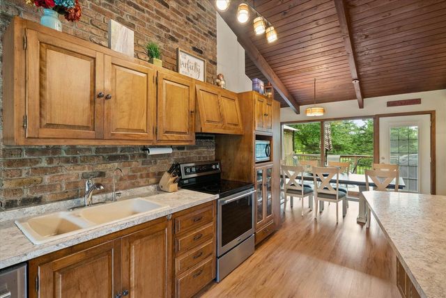 5790 Schneider COURT, West Bend, WI 53095