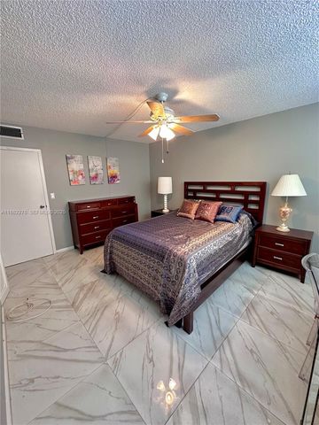 2800 Somerset Drive 403J, Lauderdale Lakes, FL 33311