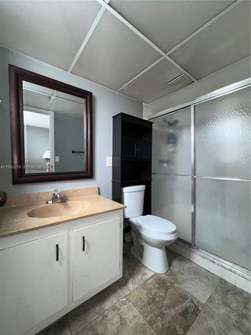 2800 Somerset Drive 403J, Lauderdale Lakes, FL 33311