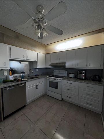 2800 Somerset Drive 403J, Lauderdale Lakes, FL 33311
