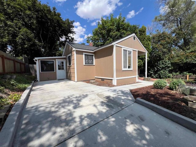 312 NW Harrison St, Pullman, WA 99163